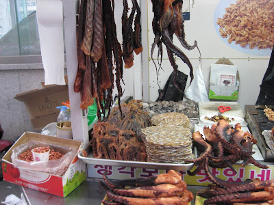 Seouldae pojangmacha, grilled octopus tentacles
