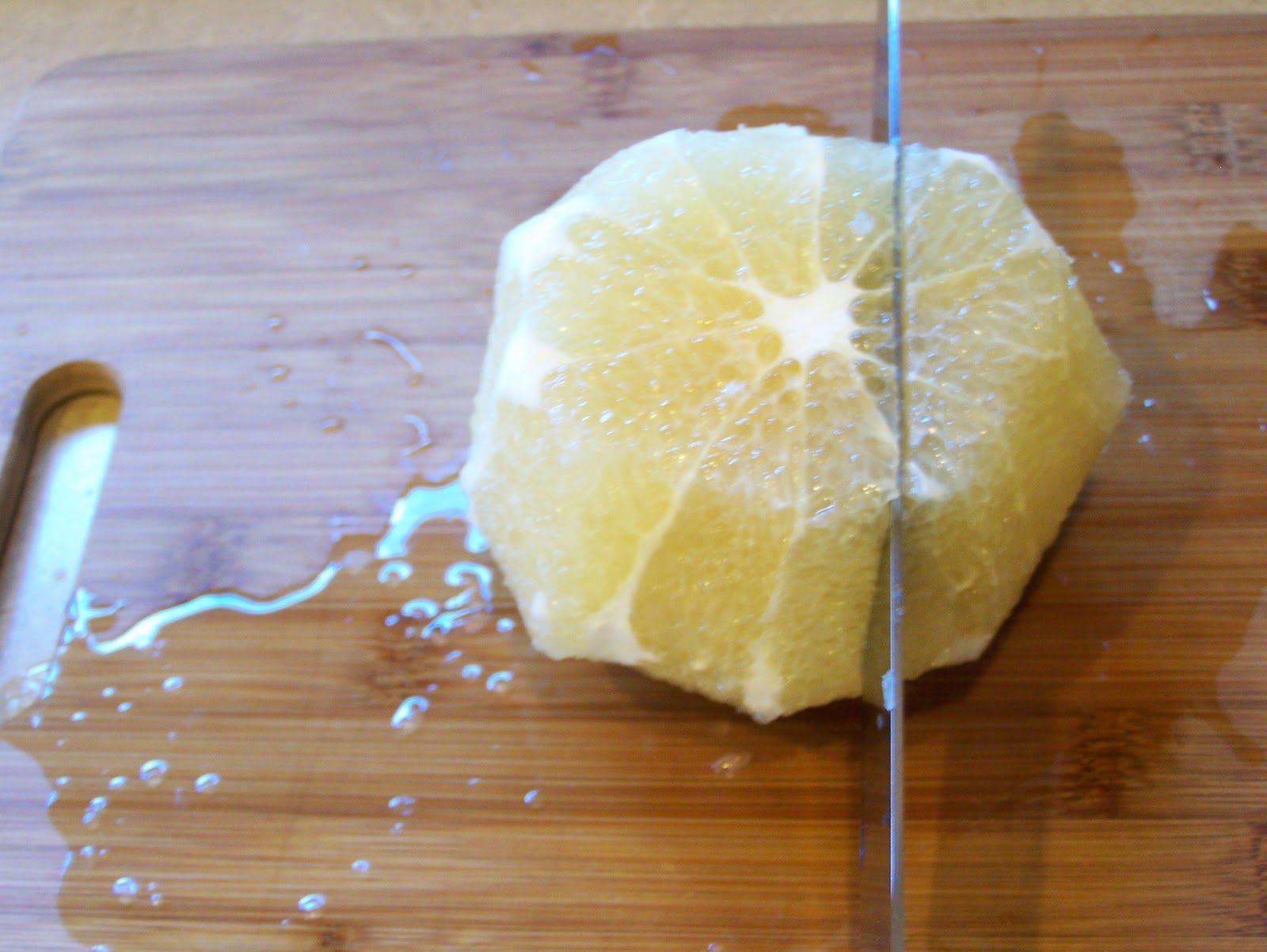 How to Cut a Pummelo