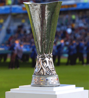 [trofeo-uefa.png]