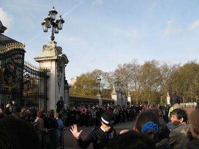 crowd at changing of the guard