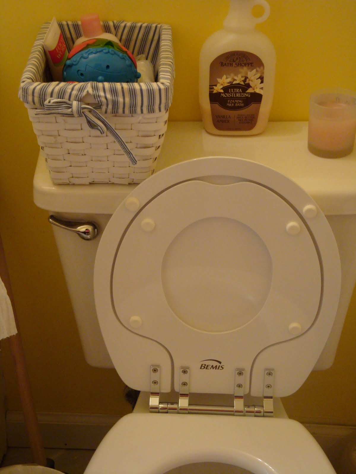 1,440 Minutes Fondant and Toilet Seats (Yes, You're Reading This