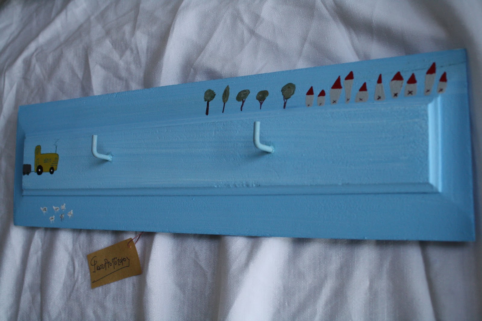 γιαουρτοπόταμος handmade coat trees