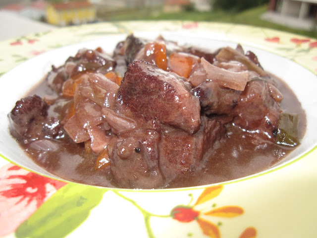  carrilleras de ternera al vino tinto 