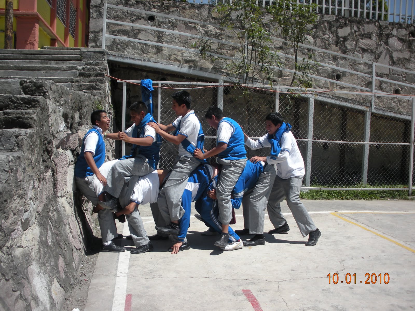 JUEGOS TRADICIONALES