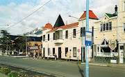 Casas de chapa sobre la Avenida Maipú, Ushuaia, Tierra del Fuego, Argentina