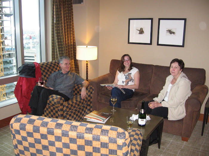J, Mum & Dad In Hotel Room