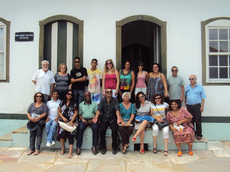 Parte do grupo que viajou a Pirenópolis ao Encontro de Escritores.