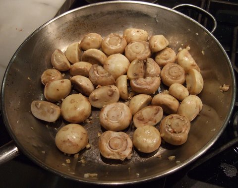 [Mushrooms+and+Shallots.JPG]