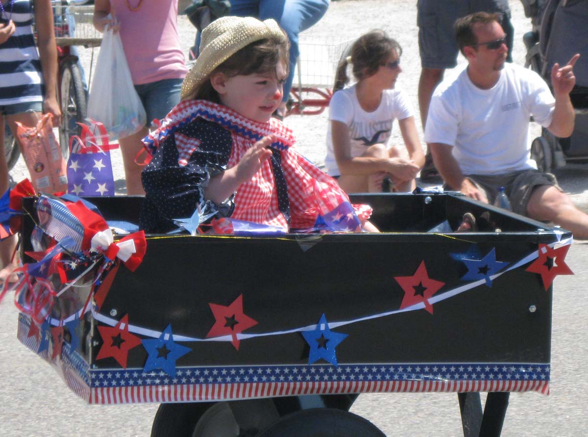 The Agatelady Adventures and Events Grand Marais July 4th Parade