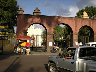 http://1.bp.blogspot.com/_v-GiCrH6rNM/Sm2yxak0HkI/AAAAAAAADKU/XvrttWG8tiM/s400/DSCN2067.JPG
