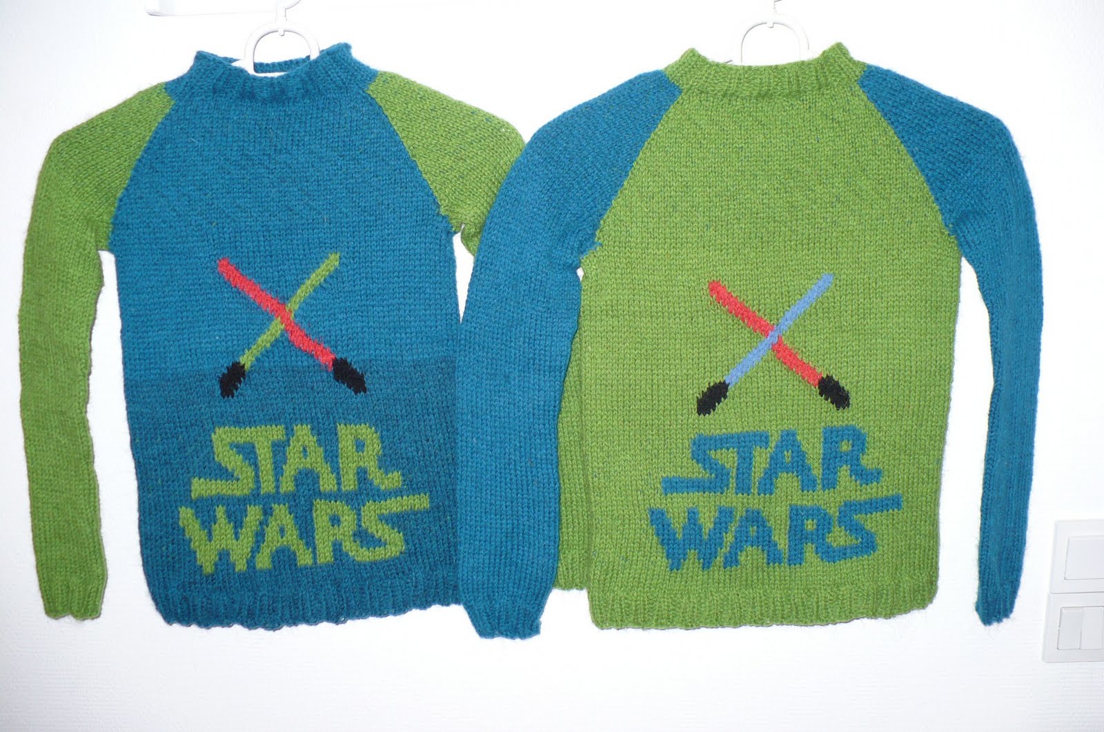 KnittingFrida Star Wars sweaters for my sons
