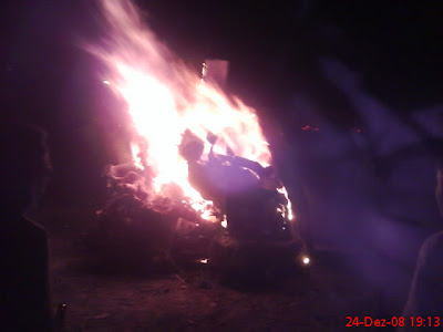 Cepos na fogueira na noite de Natal