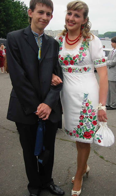 High School Graduation Ternopil Ukraine Girl And Guy In Embroidered Outfits