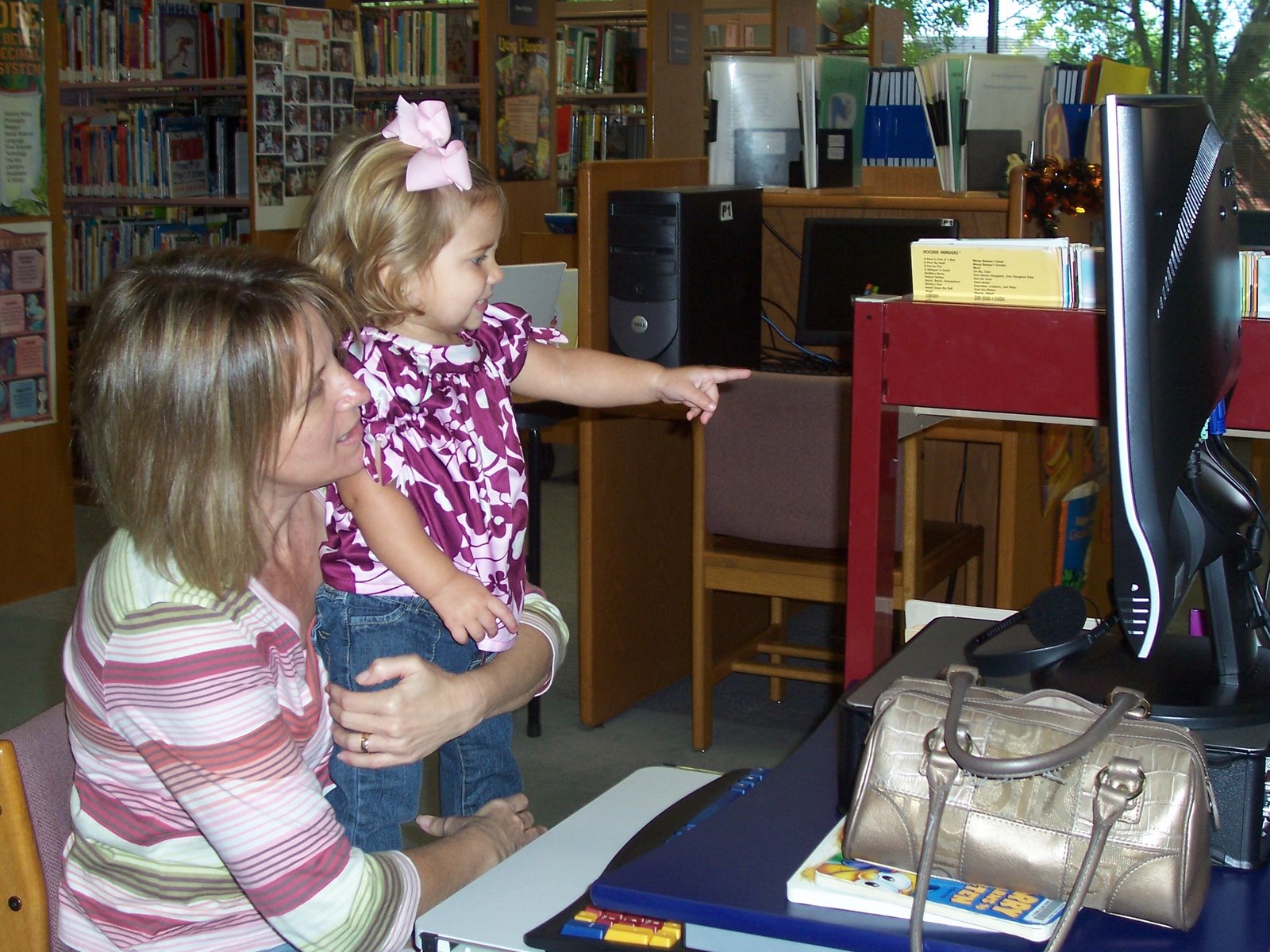 [10-27-2008+Childrens+Services+127.jpg]