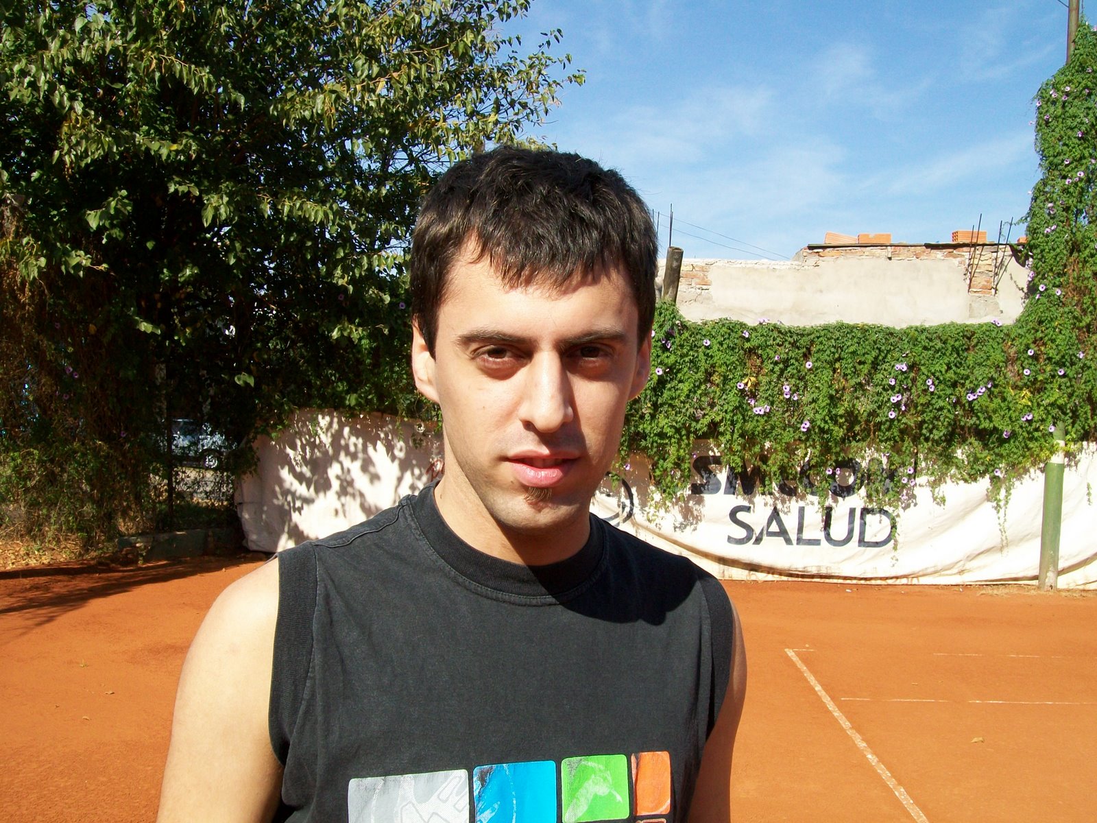 [rg04.JPG]