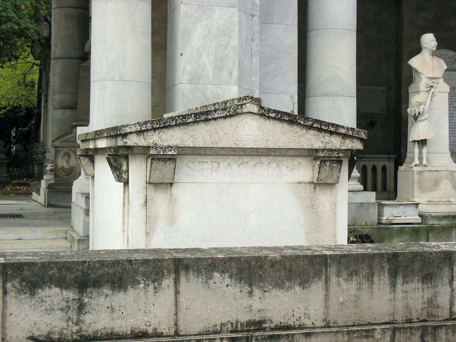 [stracciari.jpg]