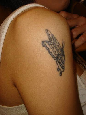 significado da tatuagem de borboleta. Significado do sonho com tatuagem de borboleta: Inveja e ciúmes rondam você