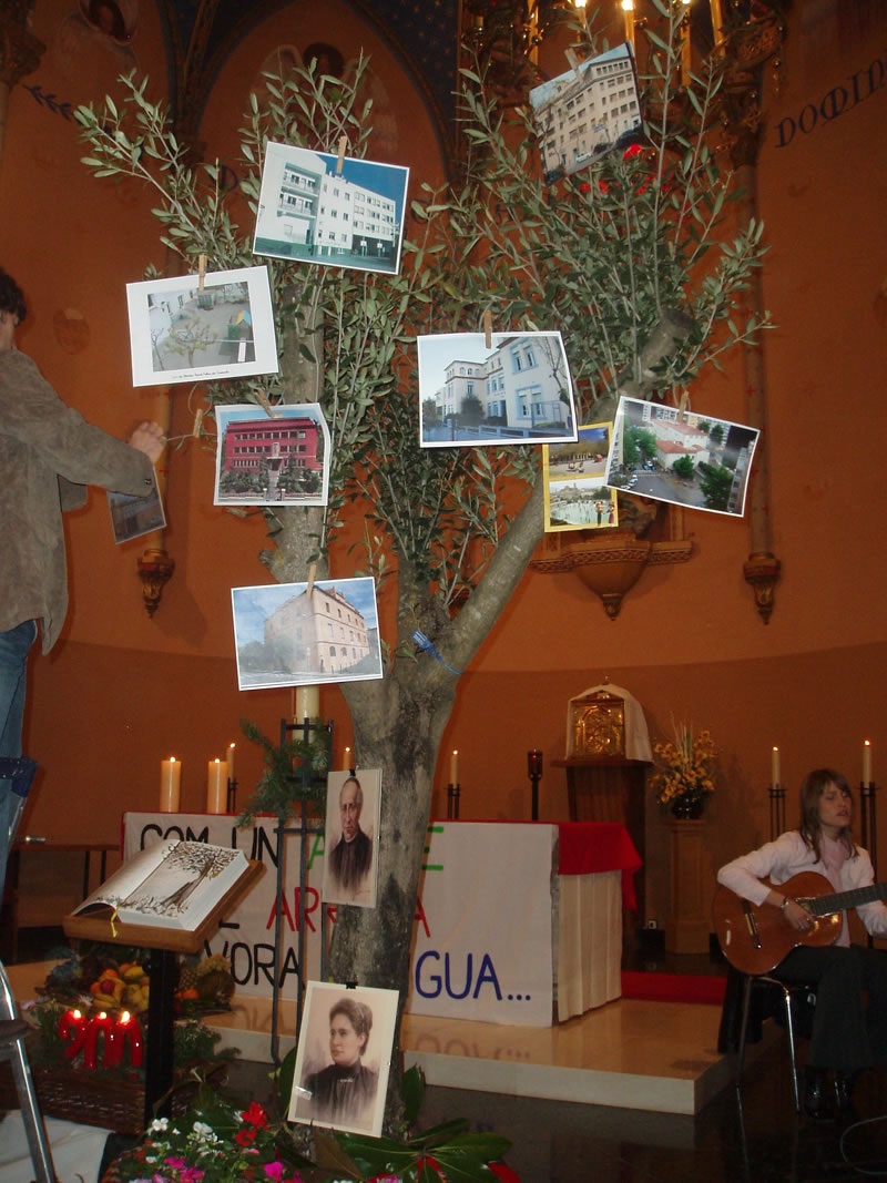 Celebración en Olot con las Comunidades educativas
