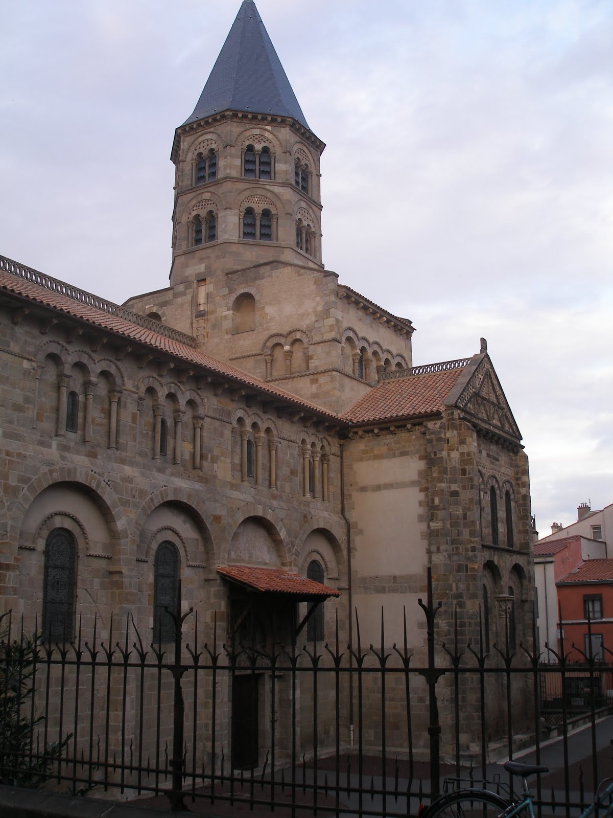 [Clermont-Ferrand+025.jpg]