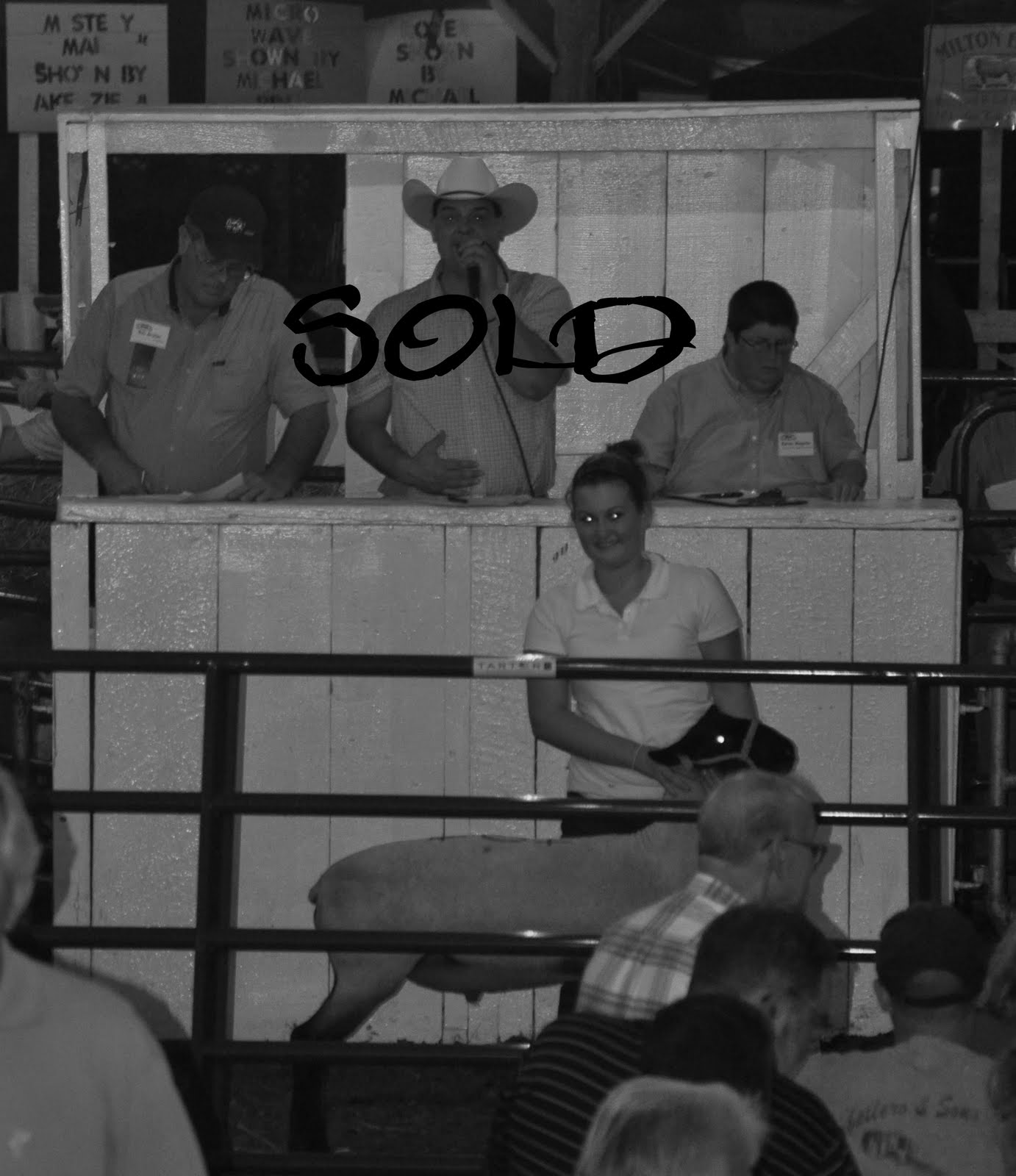 [cierrasale+copy.jpg]