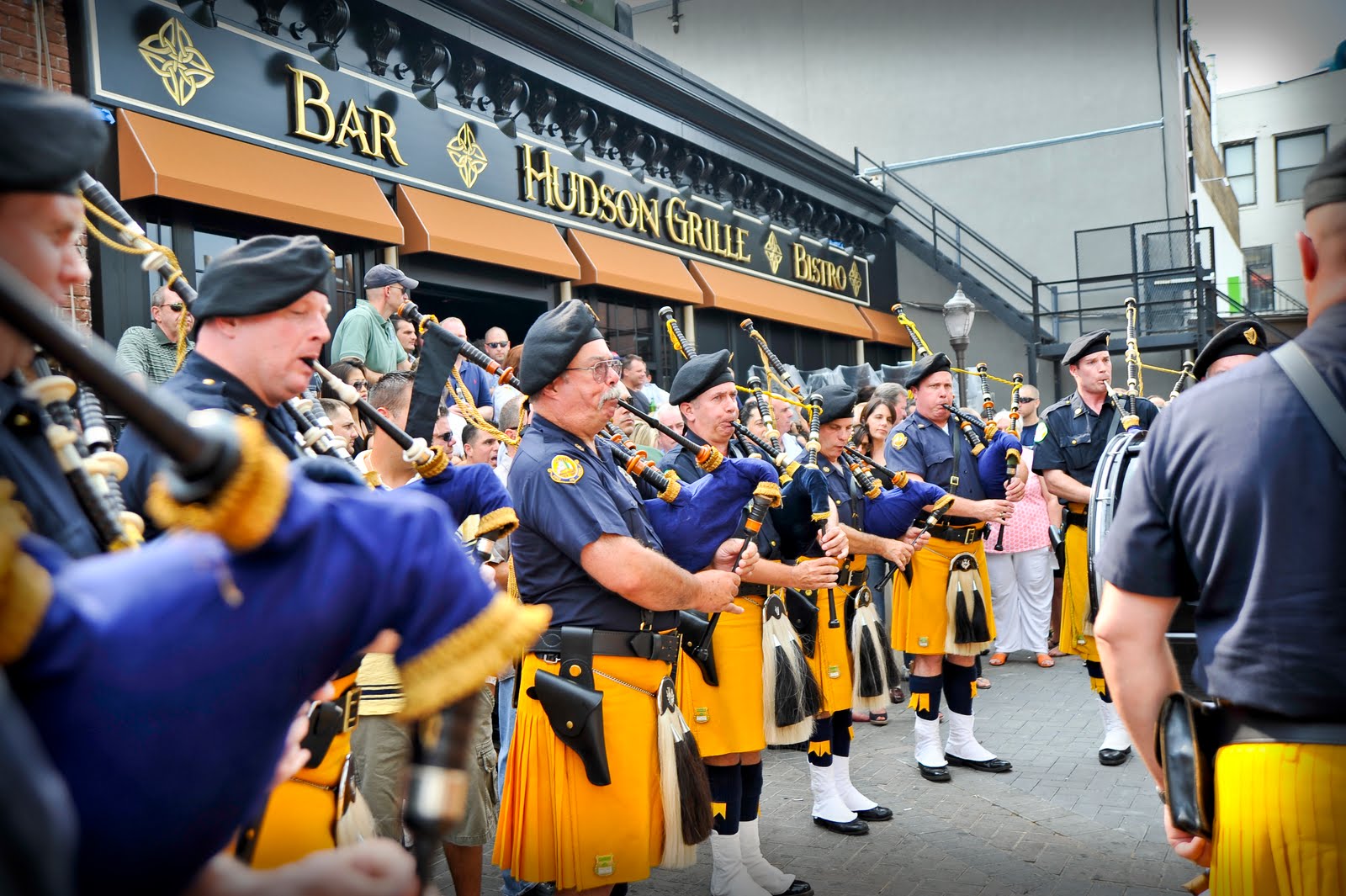 Patrick’s Photography Blog: Benefit concert for Officer Perry of the