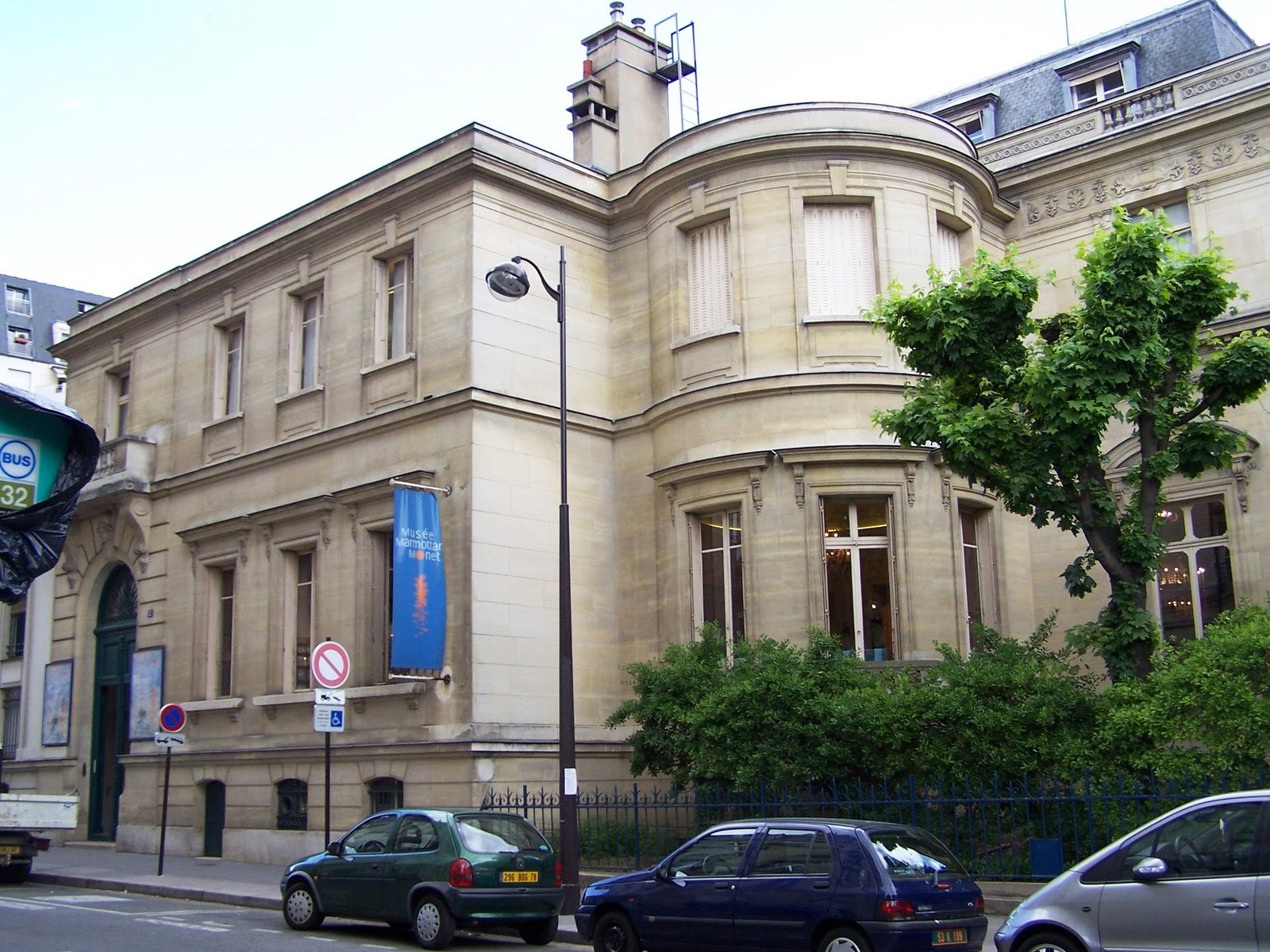 Musée Marmottan Monet Rue Louis Boilly Paris A GREAT EUROPE TRIP PLANNER: IF YOU LOVE MONET, DON'T MISS THIS MUSEUM!