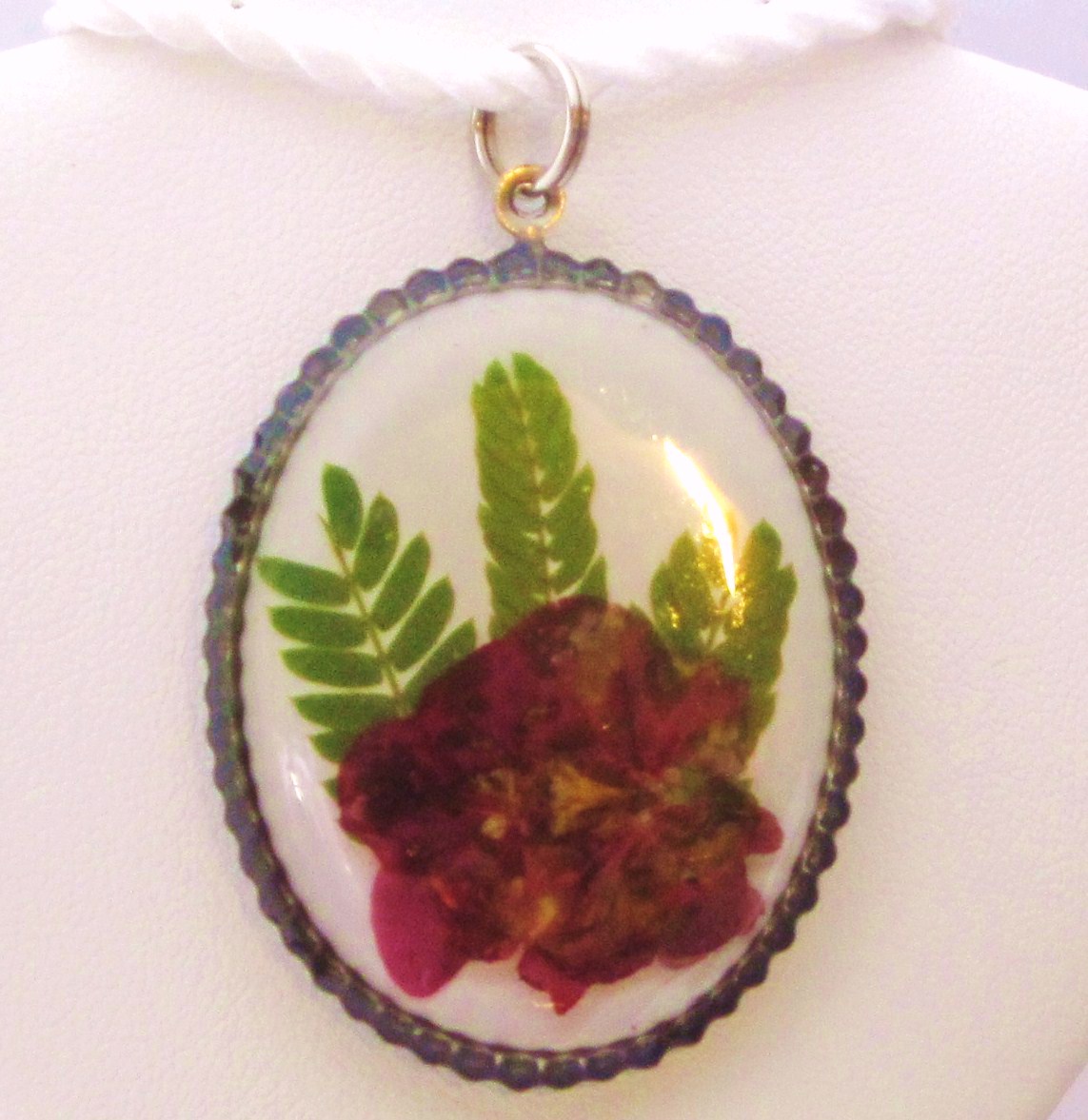 Resin and Pressed Flowers How Pressed Flowers and Resin Interact