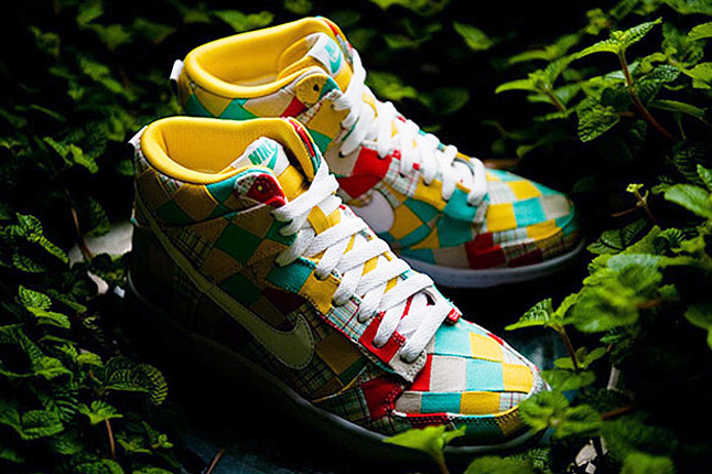 elleELLEeye Blog: effFRESH OR effFLOP: Nike Dunk Patchwork Pack