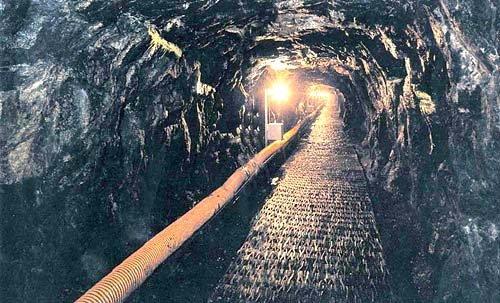 [tunnel.jpg]