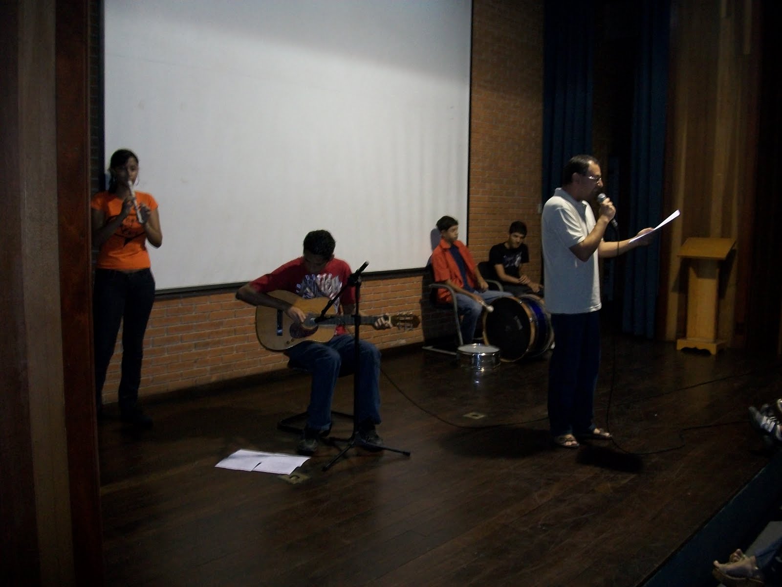 [100_0472.JPG]