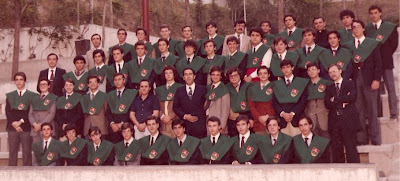 Primera promoción del Colegio Los Olmos al terminar COU en 1982