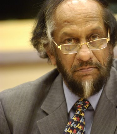 [Rajendra+Pachauri.jpg]