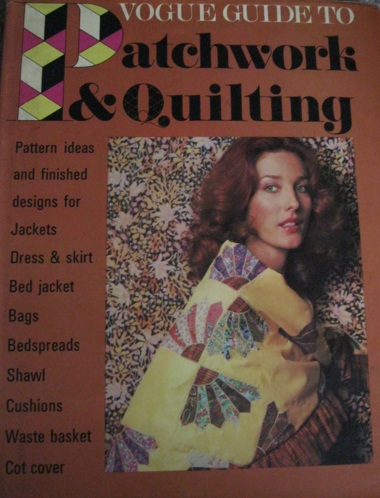 VINTAGE BETTY ZEE Vogue Book of Patchwork and Quilting Vogue