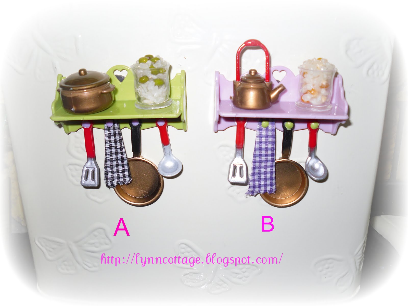 lynn's cottage FRIDGE FOR SALE......