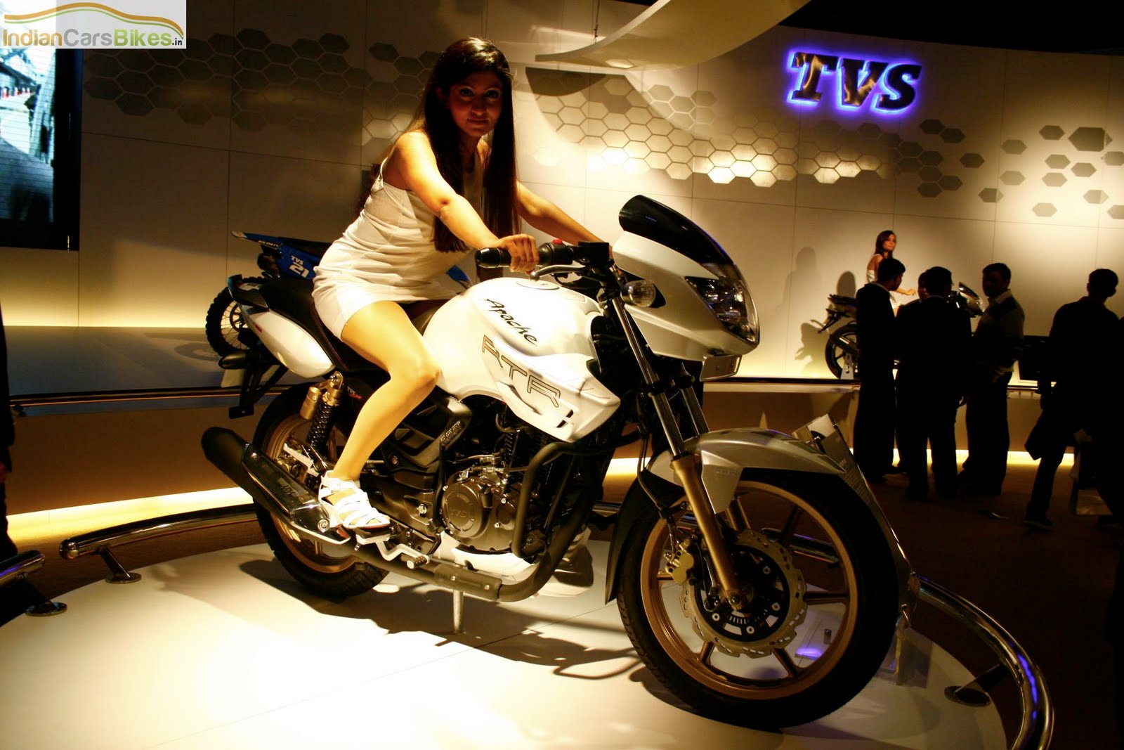 tvs apache rr 250