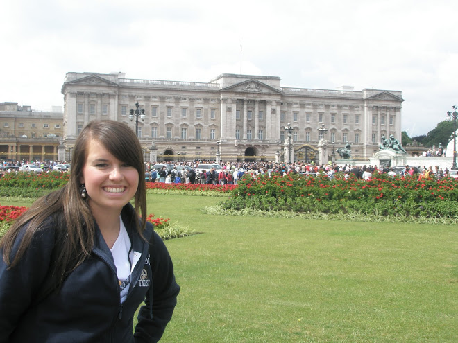 To Buckingham Palace!