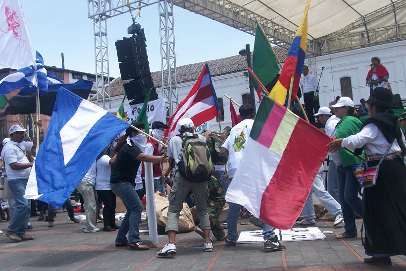 Quito 12 de Octubre. Marcha de la Resistencia de los Pueblos contra la