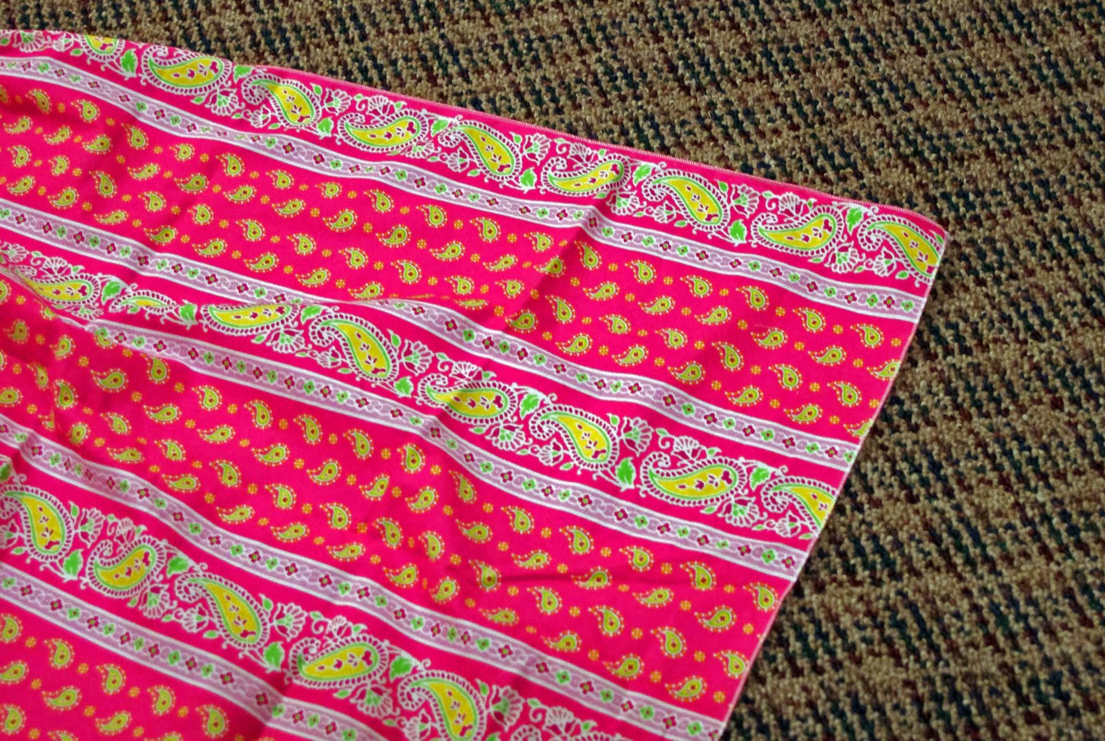 SquigglyTwigs Designs: Tuesday's Tute: Quilt Remake