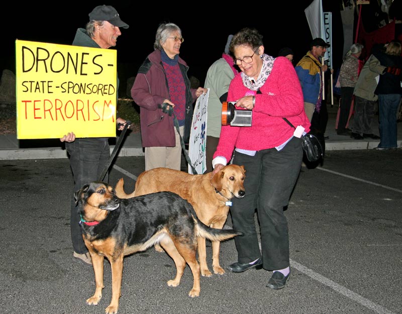 [nellis+nite+mascots.jpg]