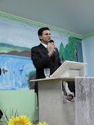 Pregando em nossa congregação Vila Caroline