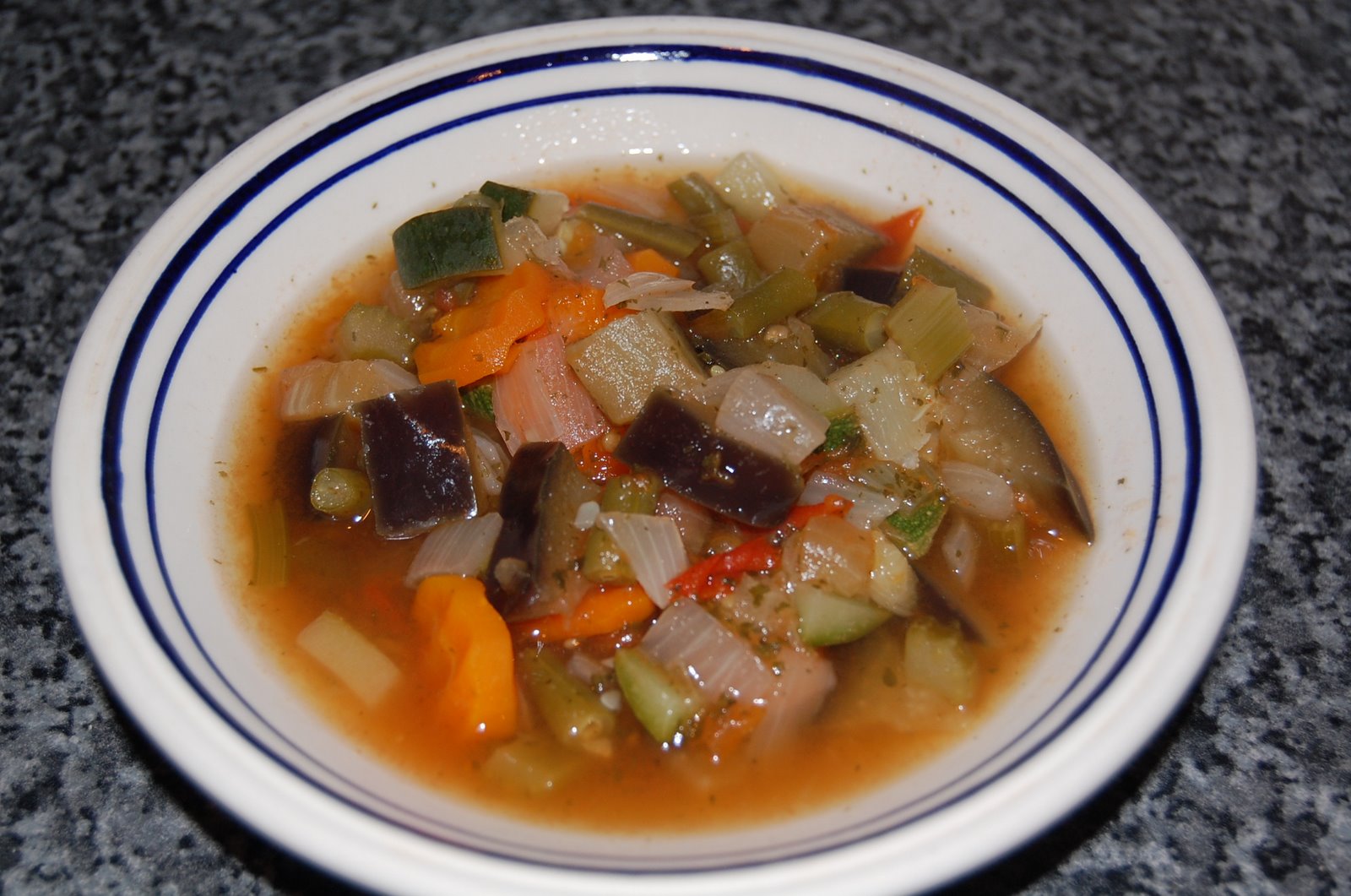 [chunky-vegetable-soup-recipe28.JPG]