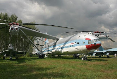 Mi-12 - The biggest helicopter in the world