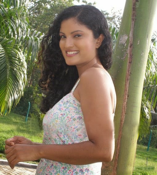 Sri Lankan Models And Actress Picture Gallery Paboda Sandeepani 