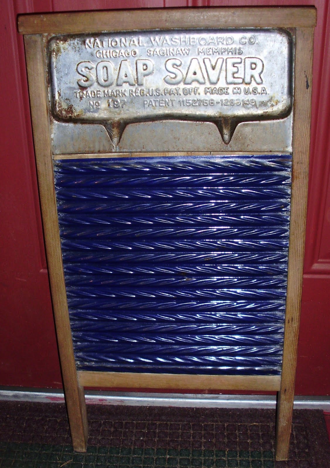 Log Cabin Antiques & Gifts Cobalt blue porcelain washboard