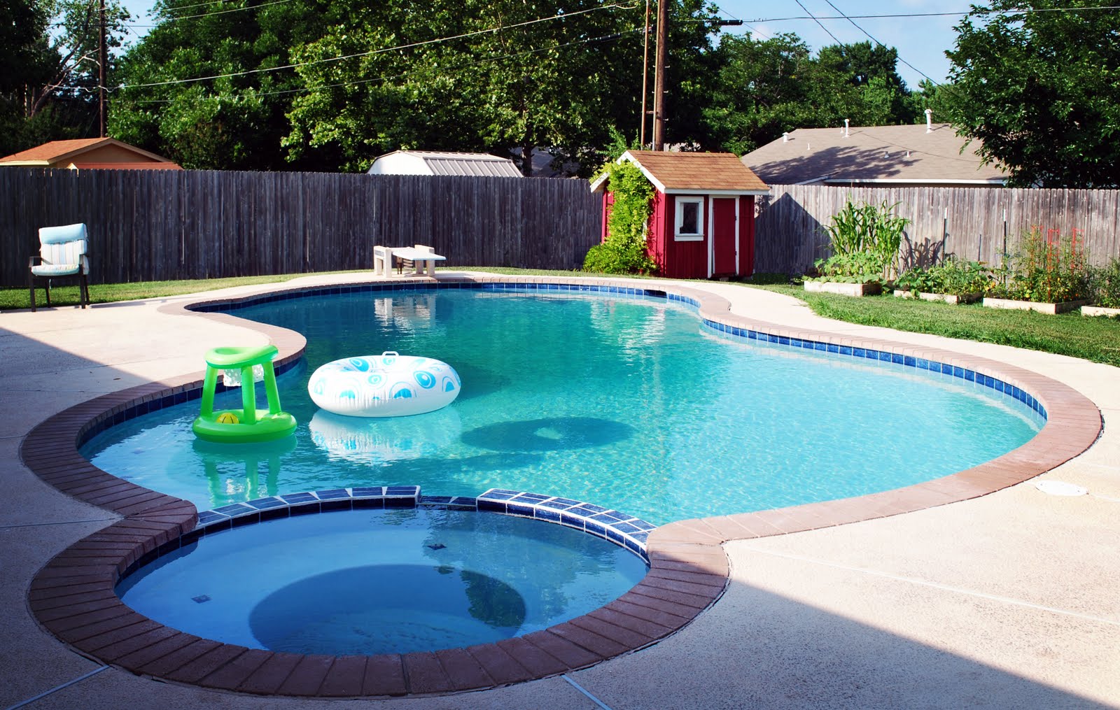 Astonishing Small Inground Pools To Complete Your ...