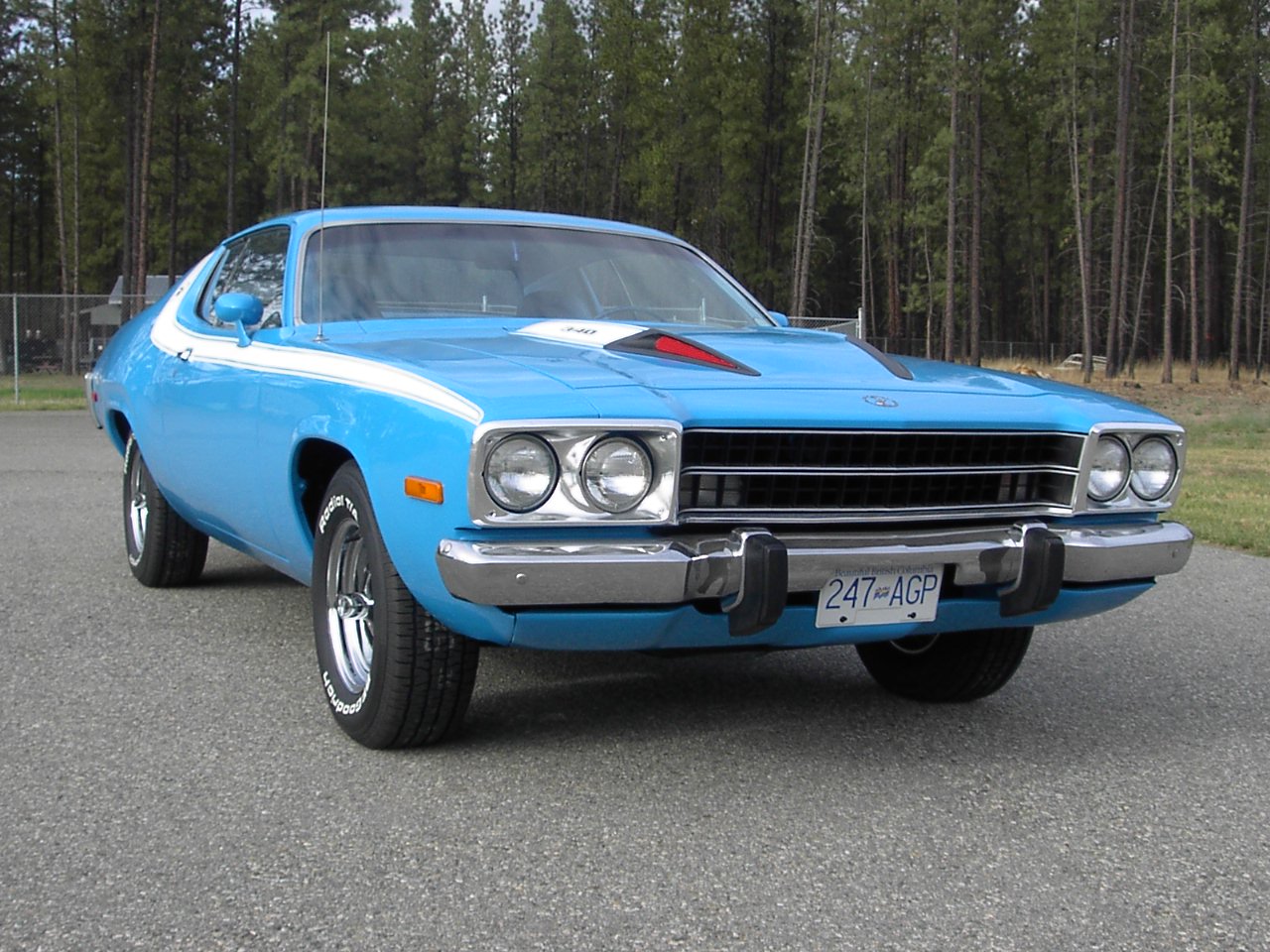 Крайслер Plymouth Road Runner