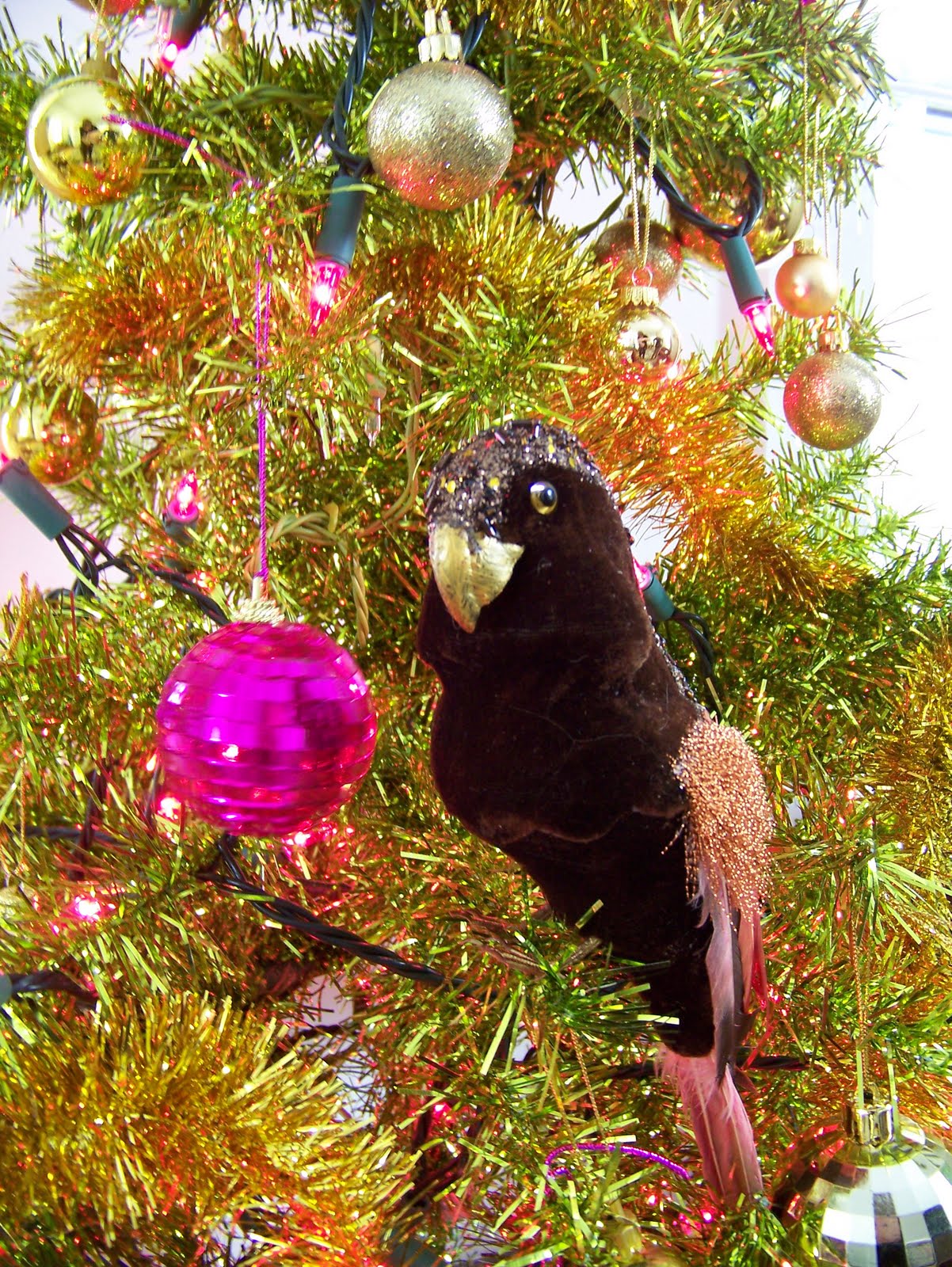 [Karen+Russell's+Christmas+Birdie+from+Jafabrit.JPG]