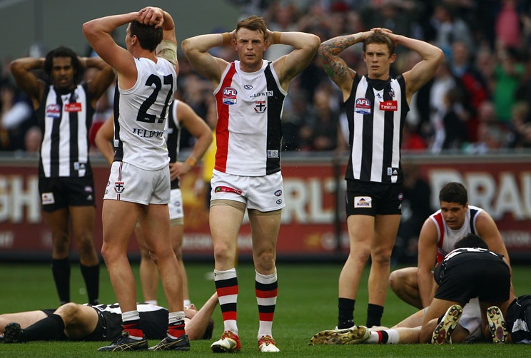 Chris and Andrea's Travel Blog: The AFL Grand Final (Part 1)