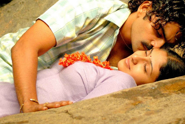 http://1.bp.blogspot.com/_wNPMPm0OcYQ/S4drav814sI/AAAAAAAALr4/DsaQ5WmFnZw/s400/Nanjupuram-hot-stills-06.jpg