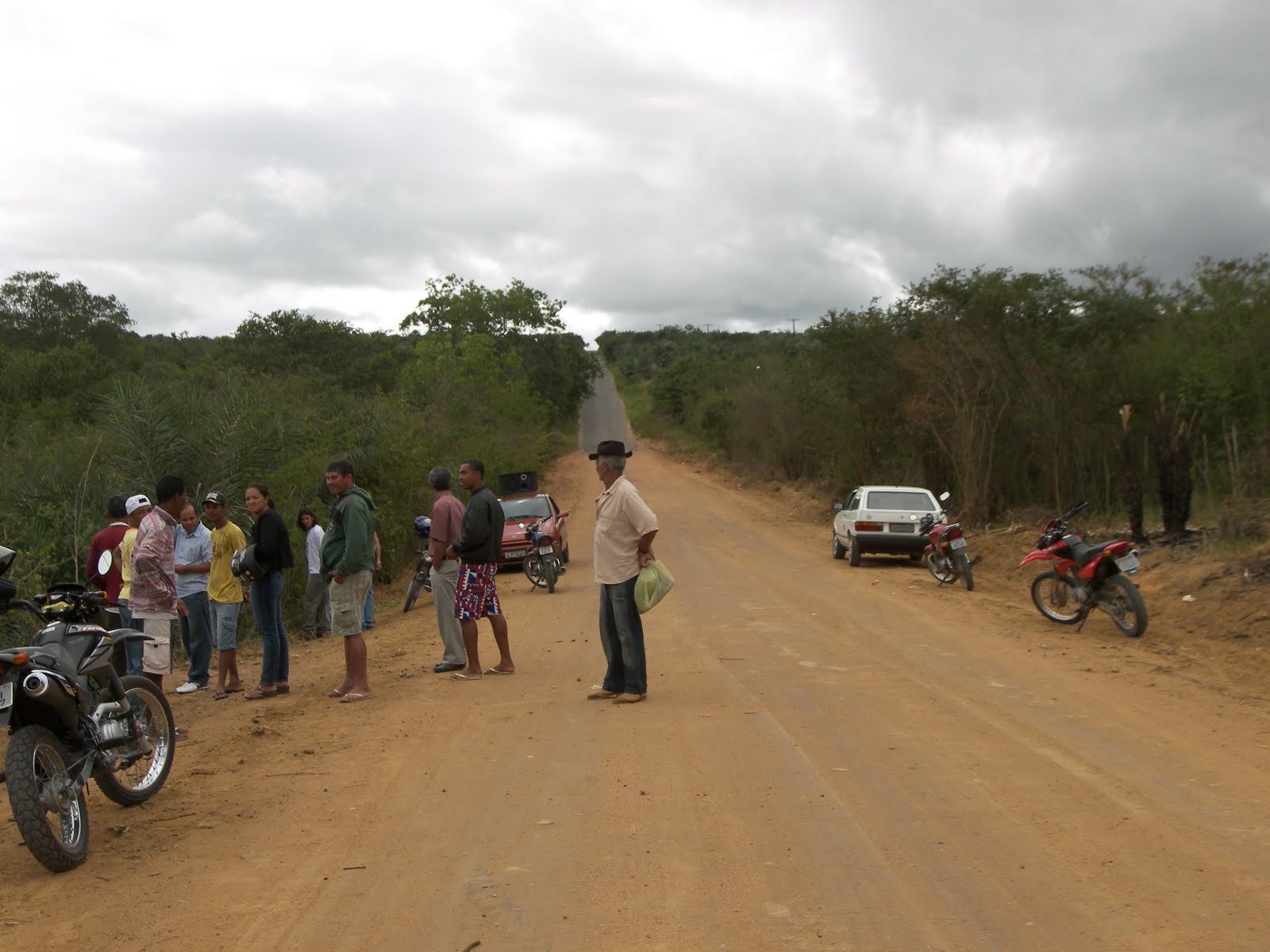 MACEDO Caldeirão Grande Ba Carro capota antes da tangente.
